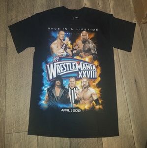 WWE Wrestlemania XXVIII Shirt Small John Cena Rock Undertaker Triple H HBK WWF